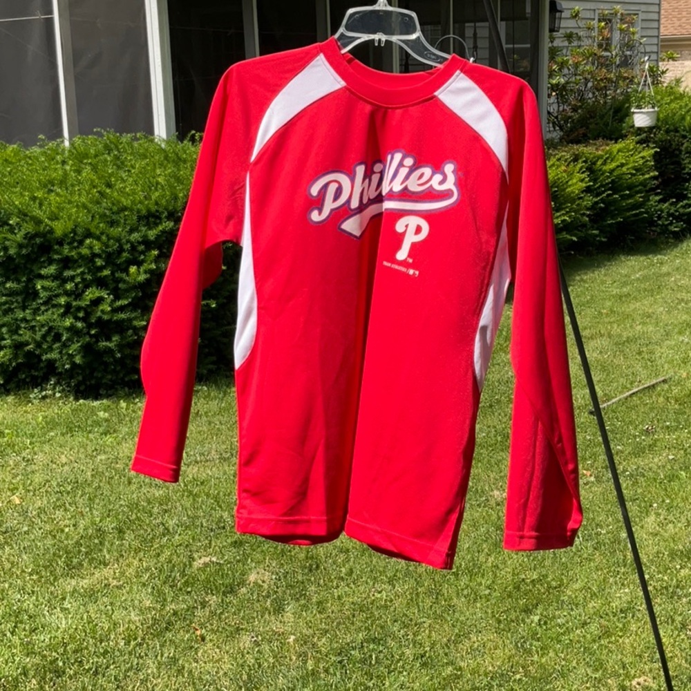 Boys XL 16-18 Philllies long sleeve top